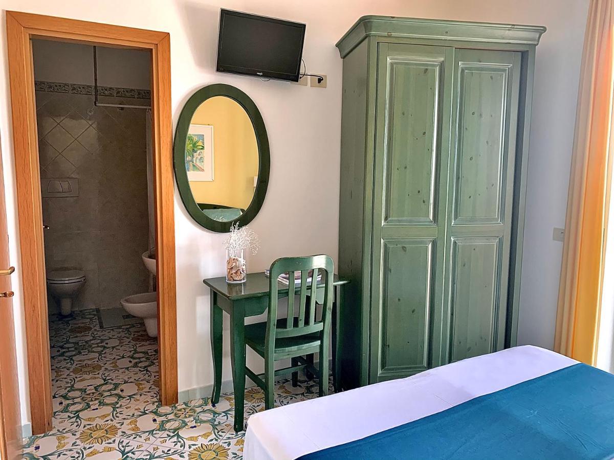 Resort Villa Flavio Casamicciola Terme Екстериор снимка