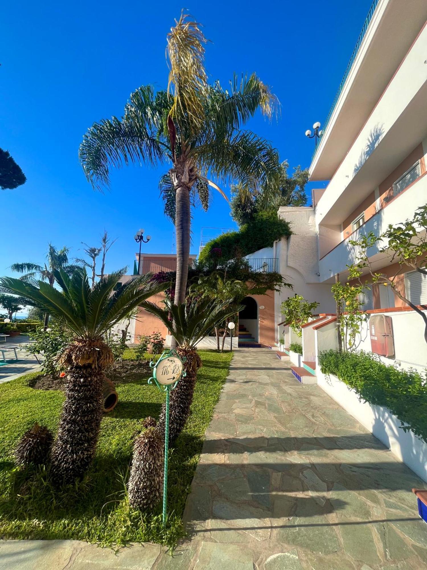 Resort Villa Flavio Casamicciola Terme Екстериор снимка