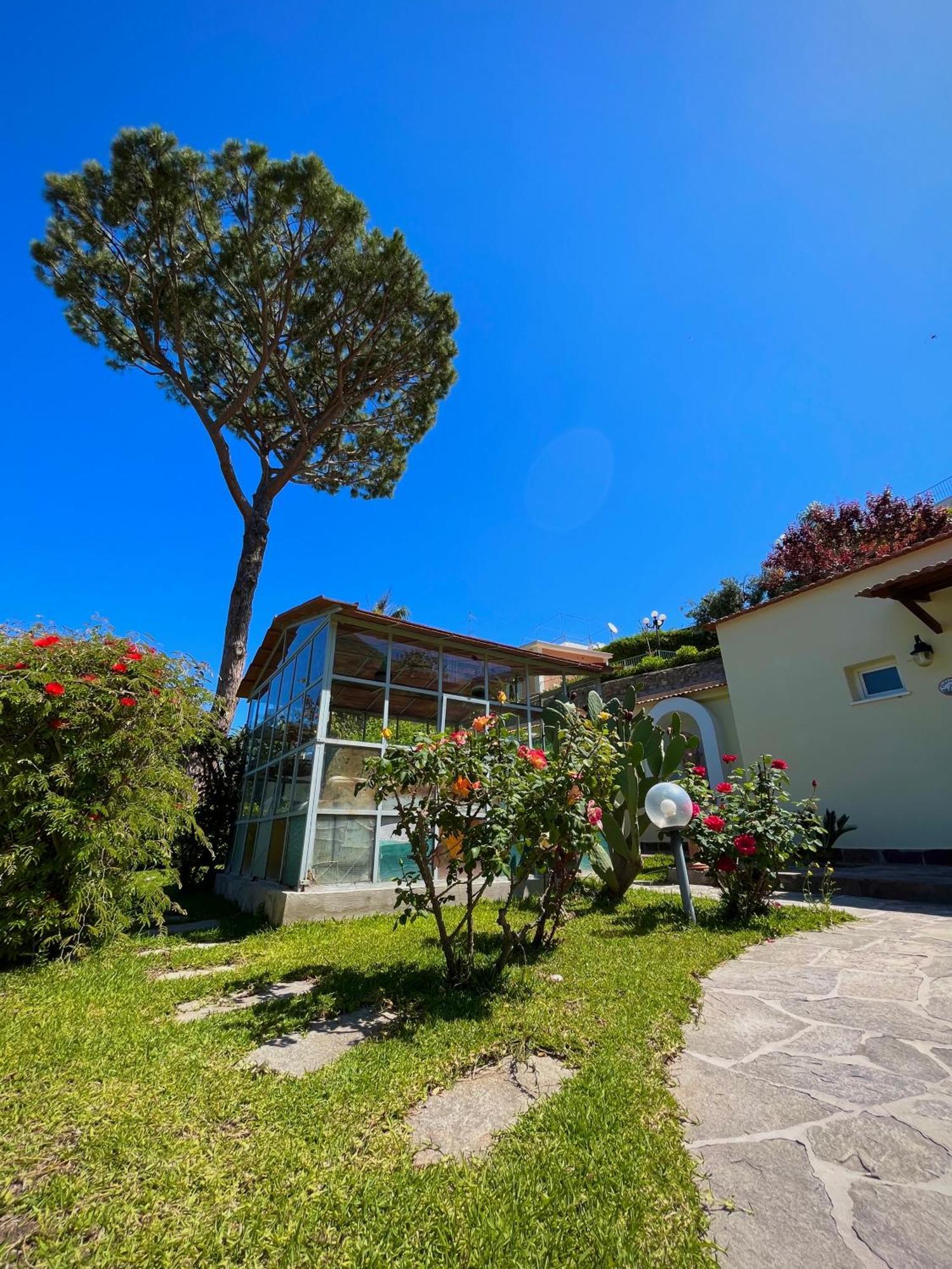Resort Villa Flavio Casamicciola Terme Екстериор снимка