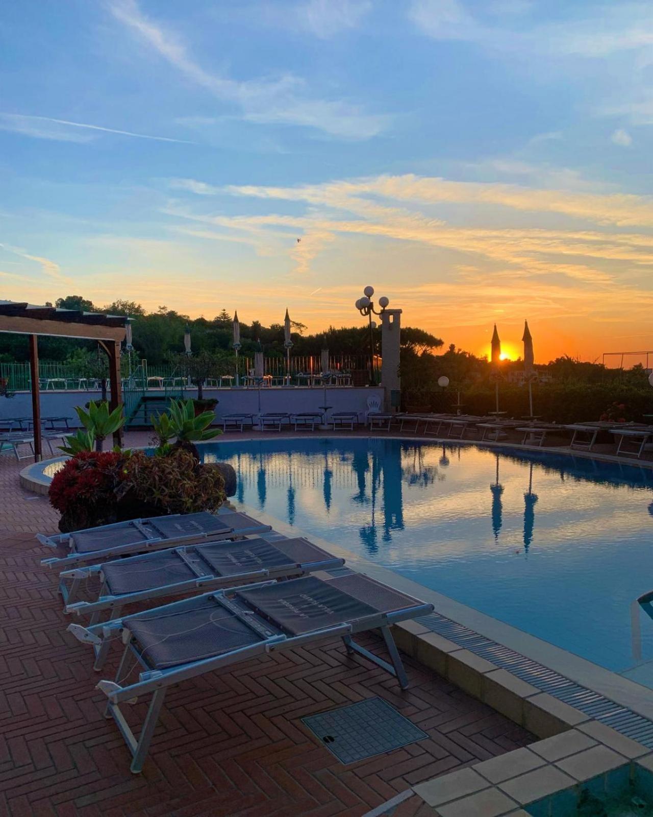 Resort Villa Flavio Casamicciola Terme Екстериор снимка